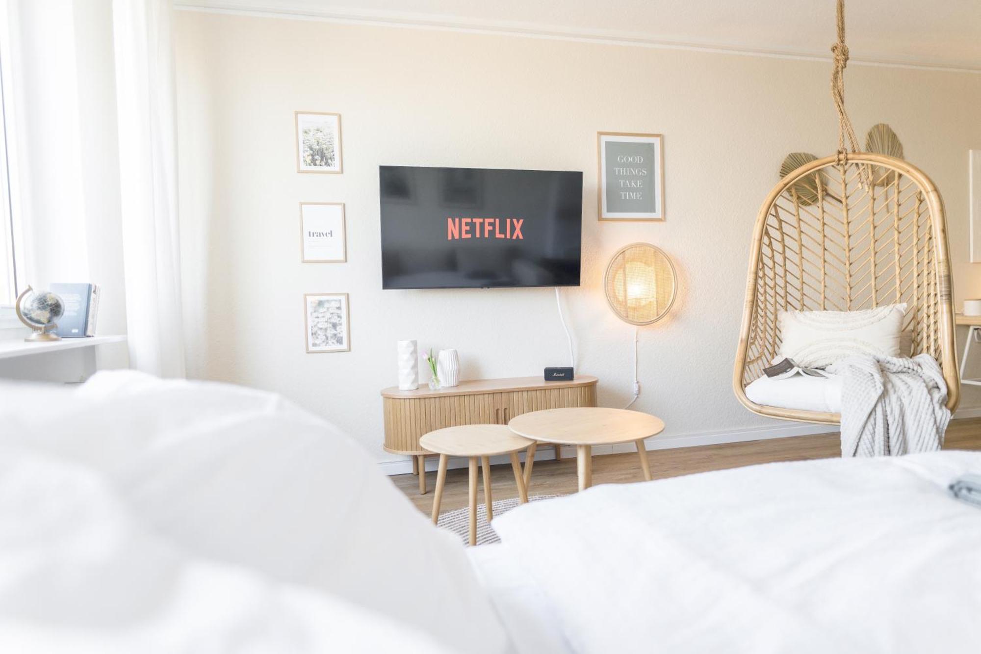 Wolfsburg Innenstadt - Happyhome - Direkt In Der Porschestrasse, 5 Personen & Kind, 3 Zimmer Bagian luar foto