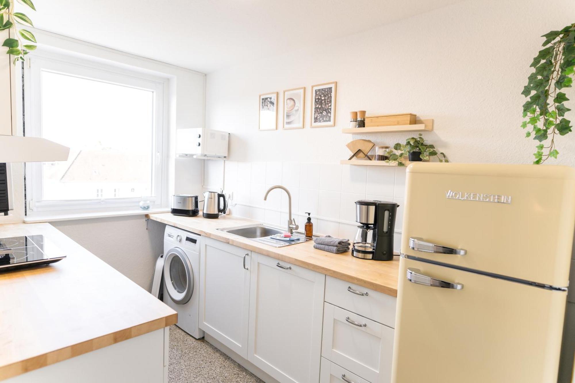 Wolfsburg Innenstadt - Happyhome - Direkt In Der Porschestrasse, 5 Personen & Kind, 3 Zimmer Bagian luar foto