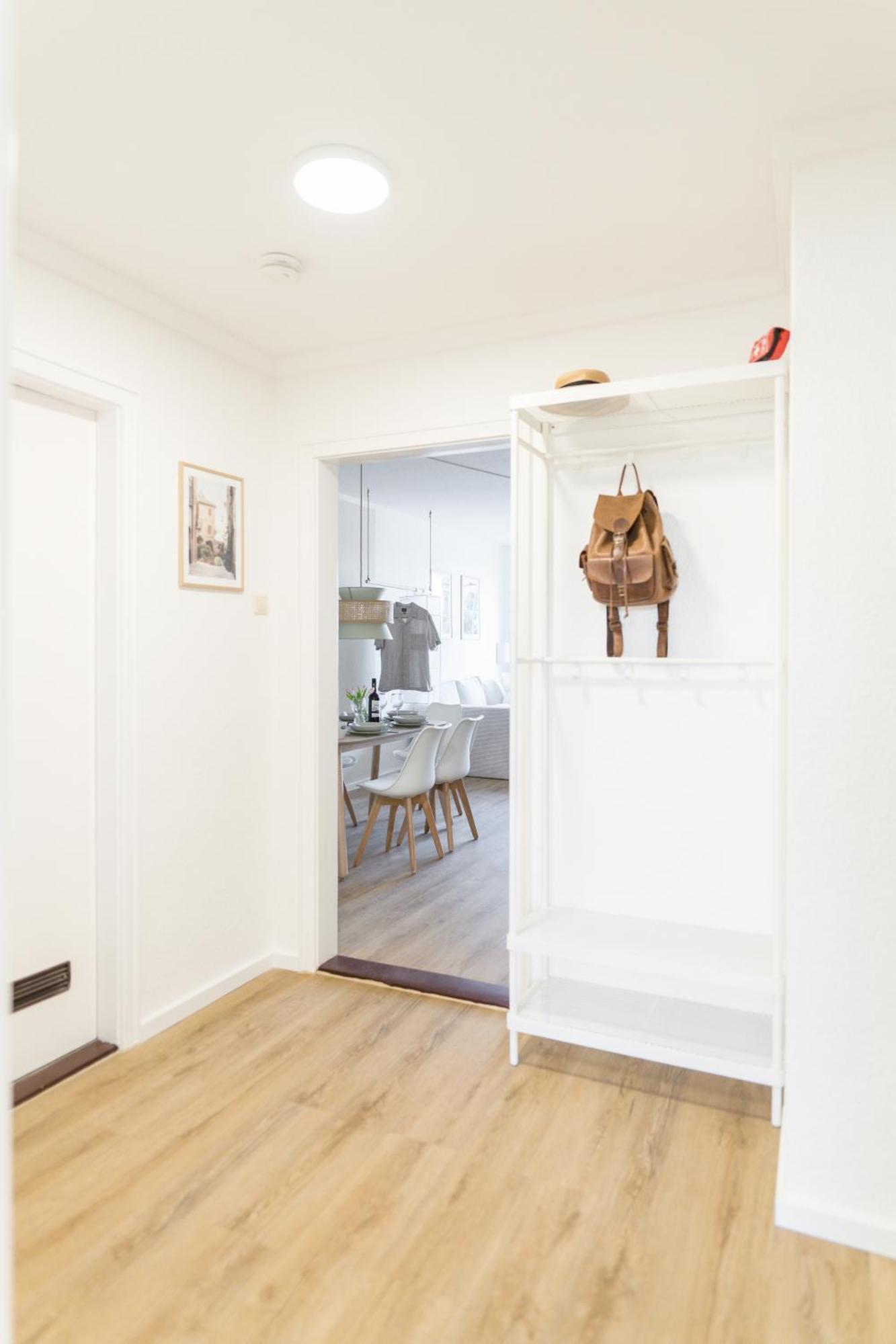 Wolfsburg Innenstadt - Happyhome - Direkt In Der Porschestrasse, 5 Personen & Kind, 3 Zimmer Bagian luar foto