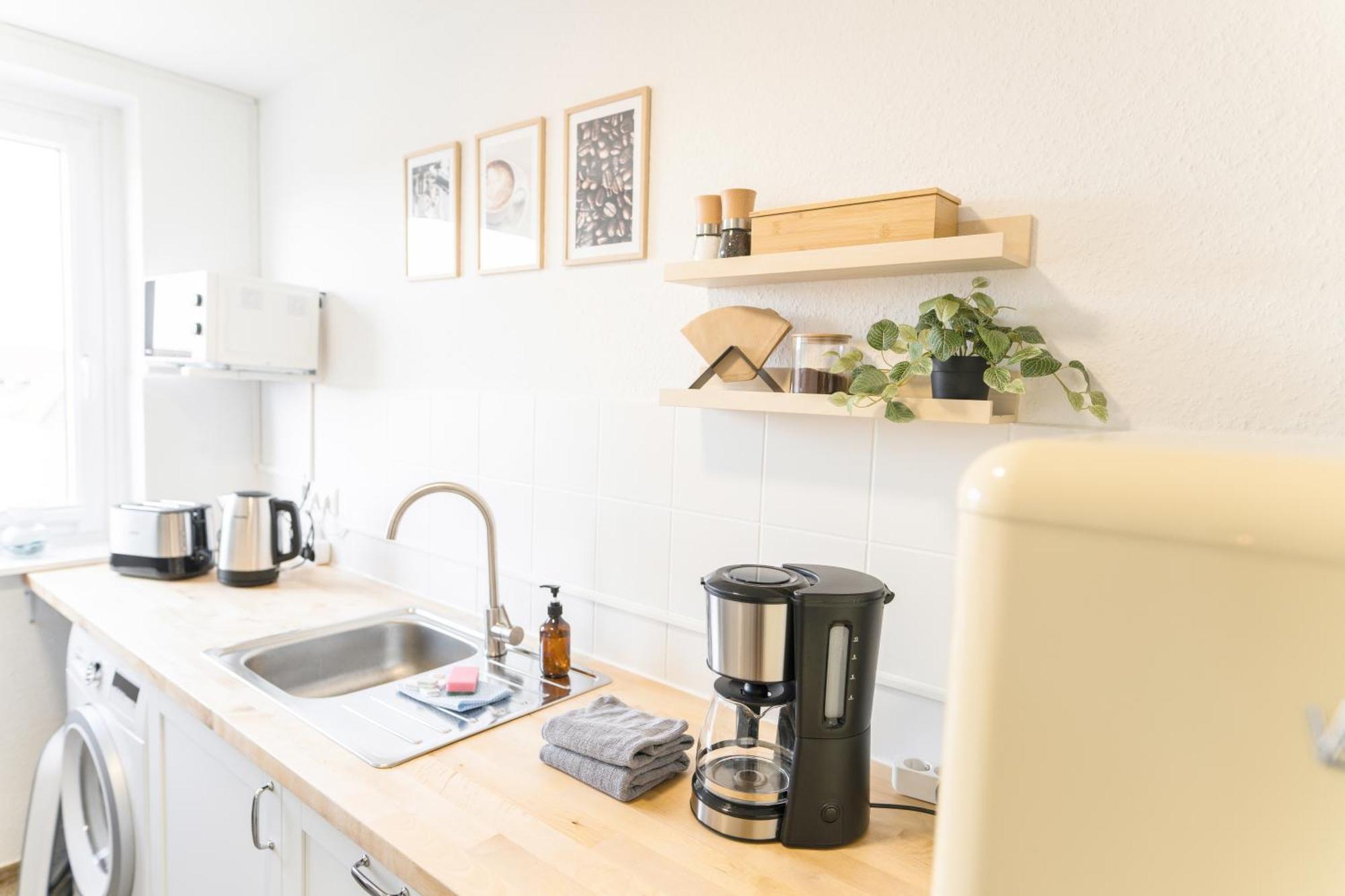 Wolfsburg Innenstadt - Happyhome - Direkt In Der Porschestrasse, 5 Personen & Kind, 3 Zimmer Bagian luar foto